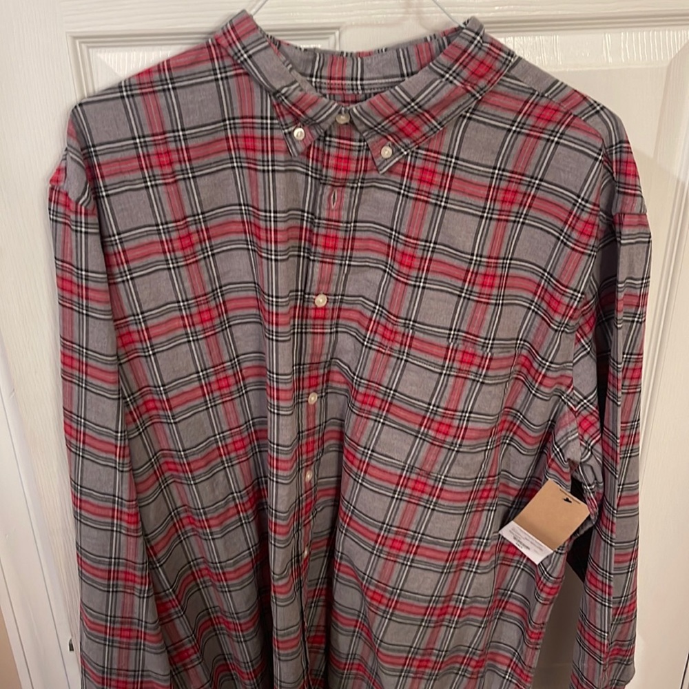 Big and tall (2XL) NEW stylish button down. Perfect gift for large men
